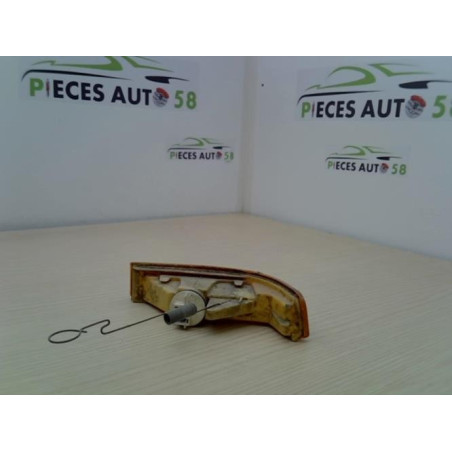 Optique avant secondaire droit (feux)(clignotant) RENAULT SUPER 5 d’occasion