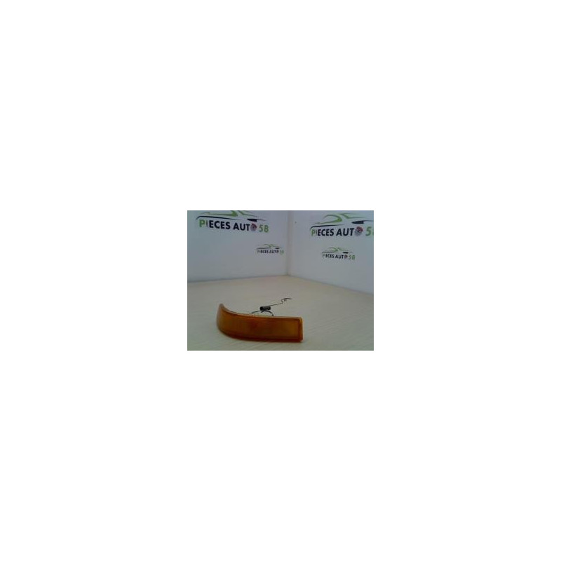 Optique avant secondaire droit (feux)(clignotant) RENAULT SUPER 5 d’occasion