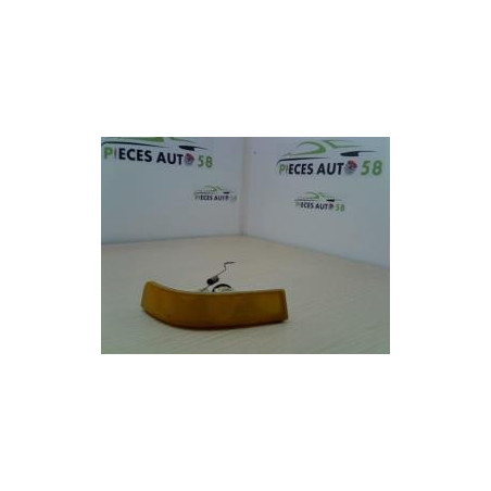 Optique avant secondaire droit (feux)(clignotant) RENAULT SUPER 5 d’occasion