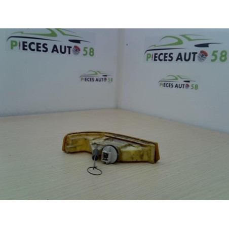 Optique avant secondaire gauche (feux)(clignotant) RENAULT SUPER 5 d’occasion