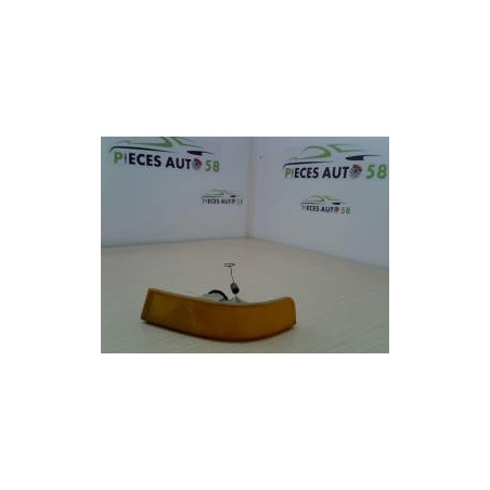 Optique avant secondaire gauche (feux)(clignotant) RENAULT SUPER 5 d’occasion