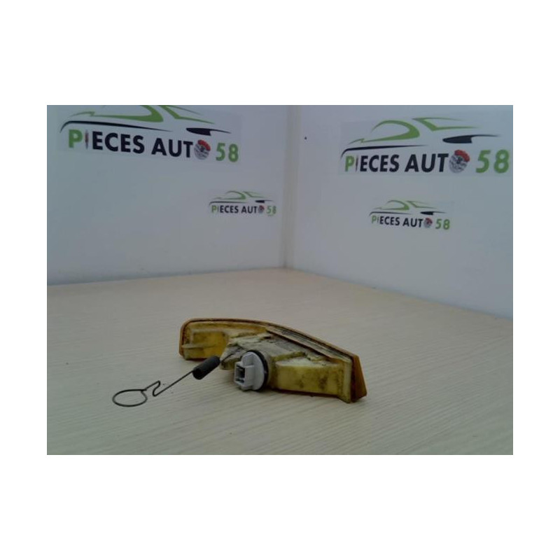 Optique avant secondaire gauche (feux)(clignotant) RENAULT SUPER 5 d’occasion
