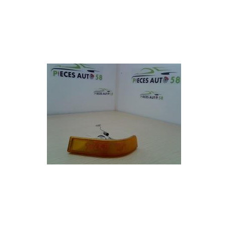 Optique avant secondaire gauche (feux)(clignotant) RENAULT SUPER 5 d’occasion