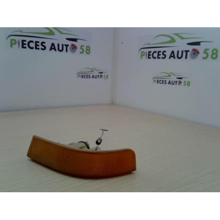 Optique avant secondaire gauche (feux)(clignotant) RENAULT SUPER 5 d’occasion
