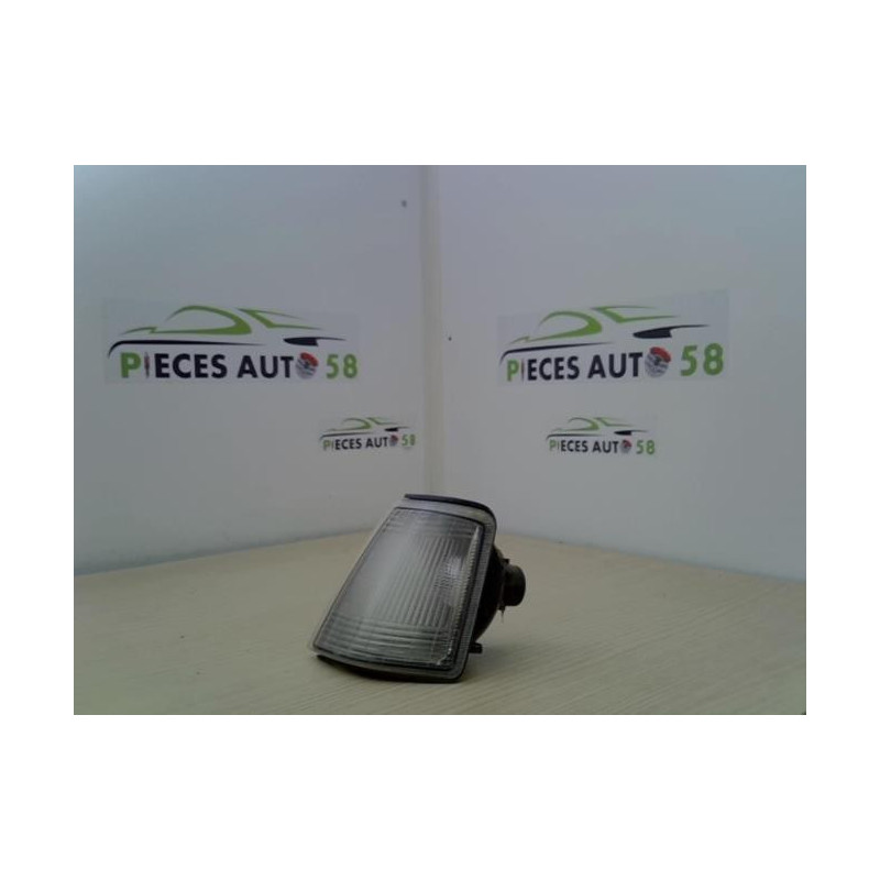 Optique avant secondaire gauche (feux)(clignotant) PEUGEOT 309 PHASE 1 d’occasion