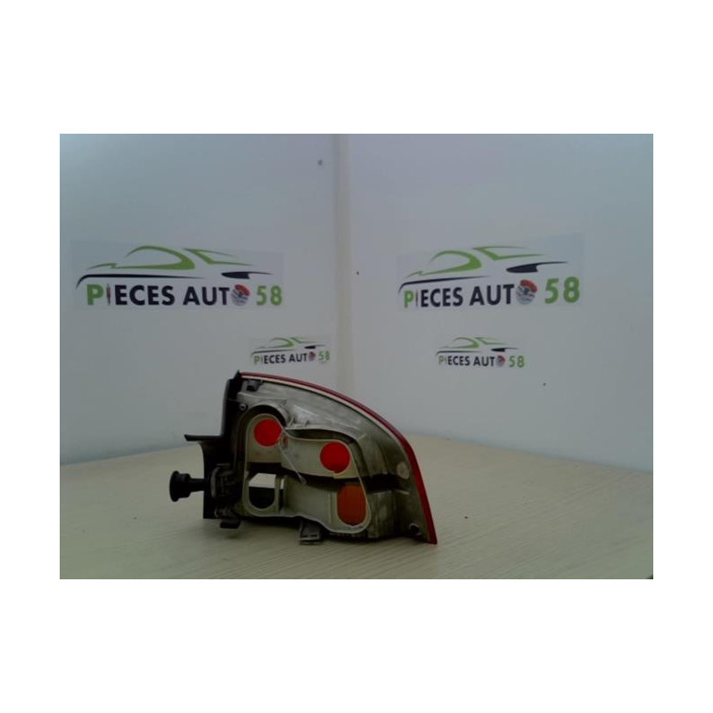 Feu arriere principal gauche (feux) AUDI A4 2 PHASE 2 d’occasion