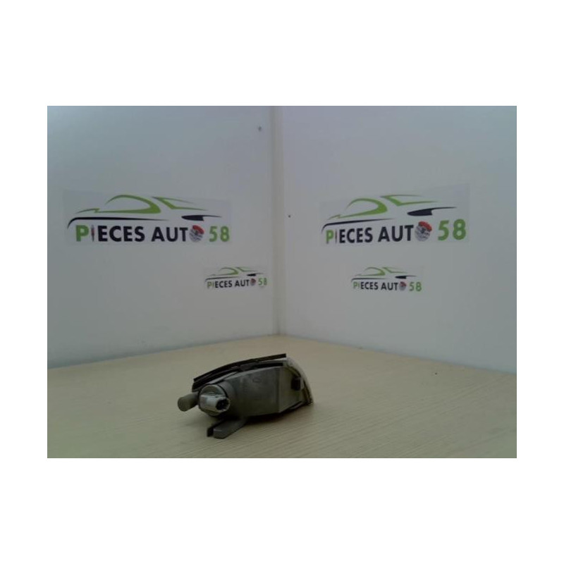 Optique avant secondaire gauche (feux)(clignotant) RENAULT CLIO 1 PHASE 2 d’occasion