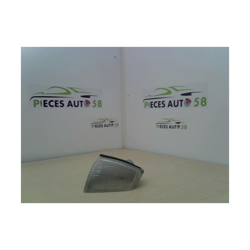Optique avant secondaire gauche (feux)(clignotant) RENAULT CLIO 1 PHASE 2 d’occasion