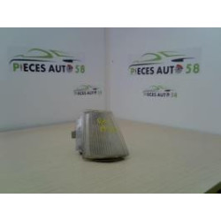 Optique avant secondaire droit (feux)(clignotant) RENAULT R11 d’occasion