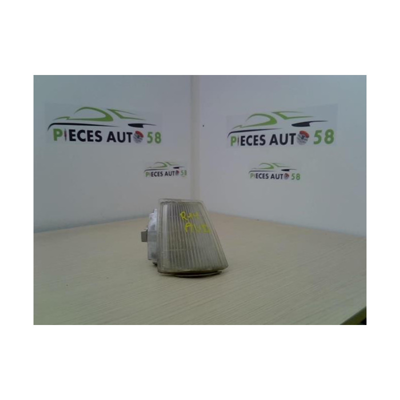 Optique avant secondaire droit (feux)(clignotant) RENAULT R11 d’occasion