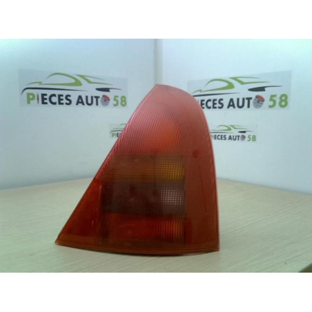 Feu arriere principal droit (feux) RENAULT CLIO 2 PHASE 1 d’occasion