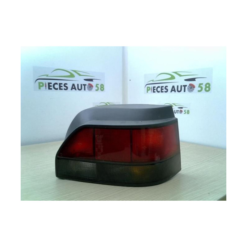 Feu arriere principal droit (feux) RENAULT CLIO 1 PHASE 1 d’occasion