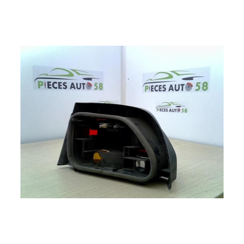 Feu arriere principal droit (feux) RENAULT CLIO 1 PHASE 1 d’occasion
