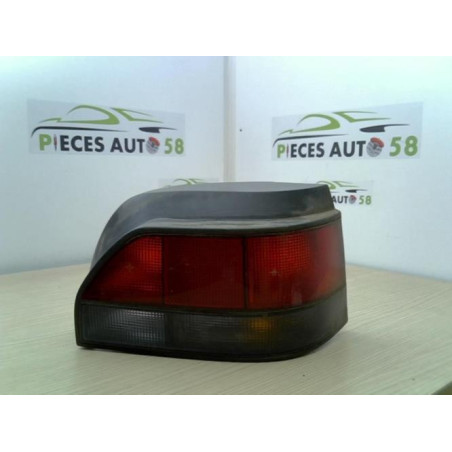 Feu arriere principal droit (feux) RENAULT CLIO 1 PHASE 2 d’occasion