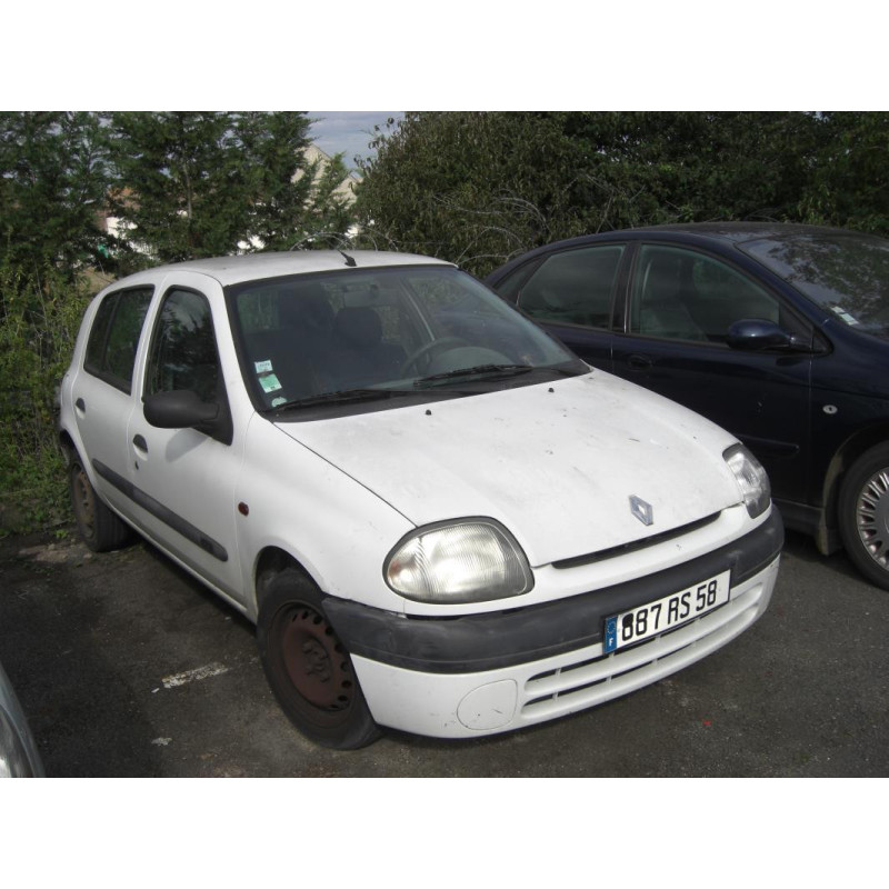 Feu arriere principal gauche (feux) RENAULT CLIO 2 PHASE 1 d’occasion