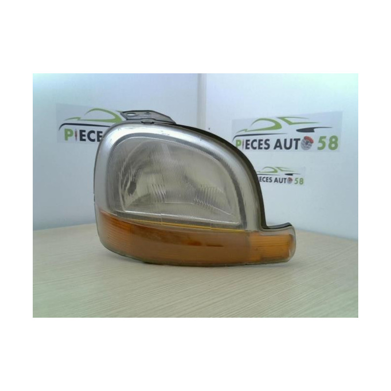 Optique avant principal droit (feux)(phare) RENAULT KANGOO 1 PHASE 1 d’occasion