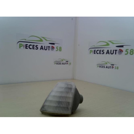 Optique avant secondaire gauche (feux)(clignotant) RENAULT  d’occasion