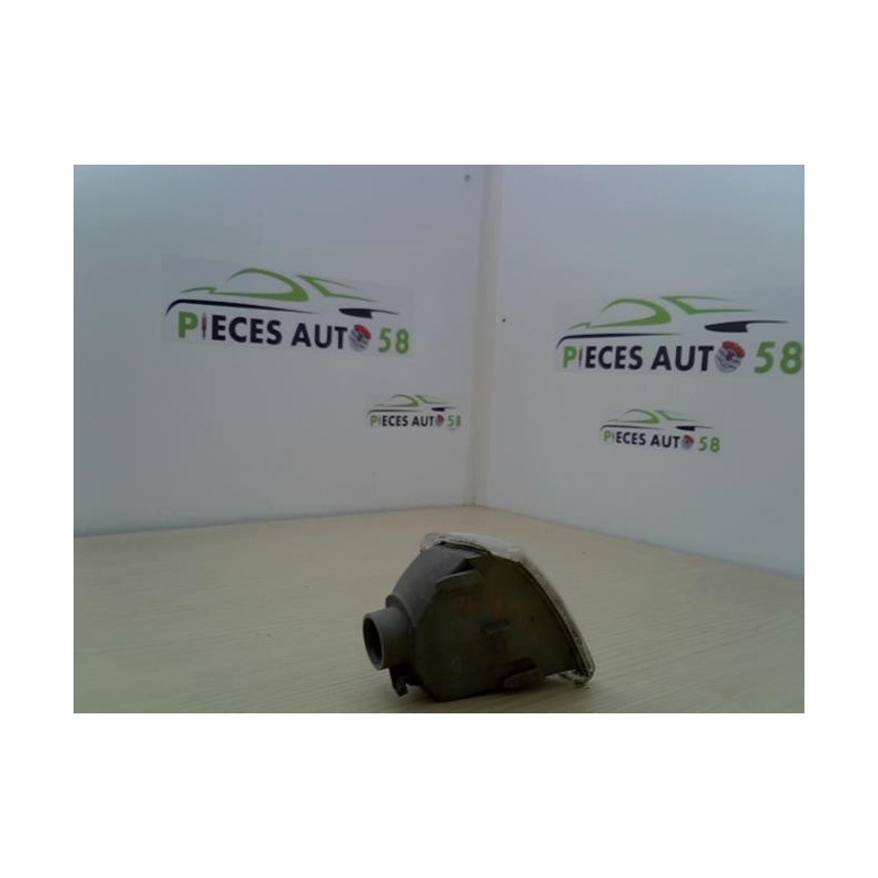 Optique avant secondaire gauche (feux)(clignotant) RENAULT  d’occasion