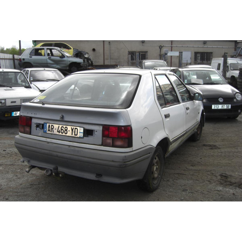 Optique avant secondaire gauche (feux)(clignotant) RENAULT  d’occasion