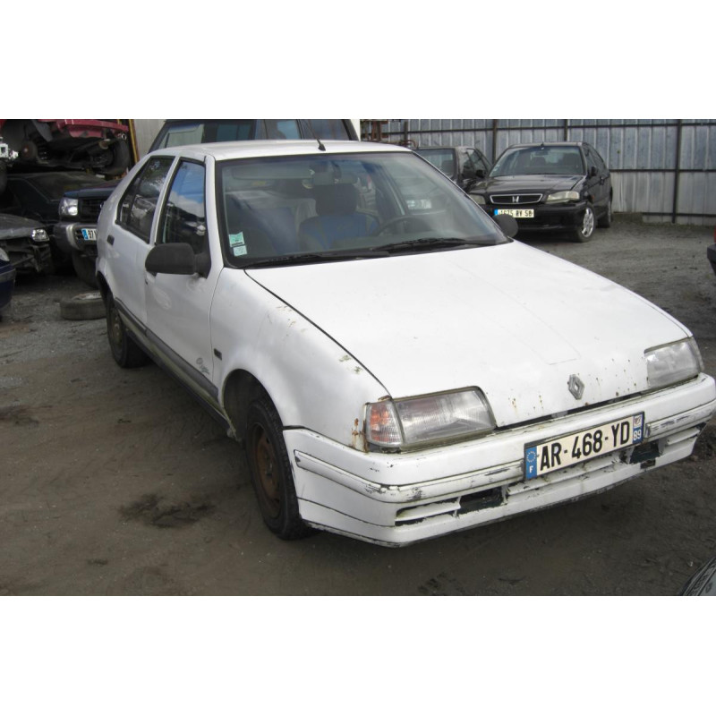 Optique avant secondaire gauche (feux)(clignotant) RENAULT  d’occasion