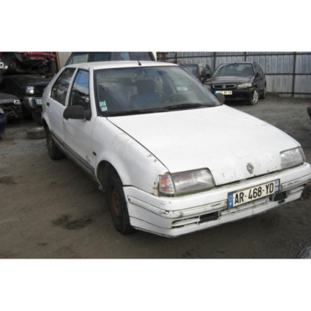Optique avant secondaire gauche (feux)(clignotant) RENAULT  d’occasion
