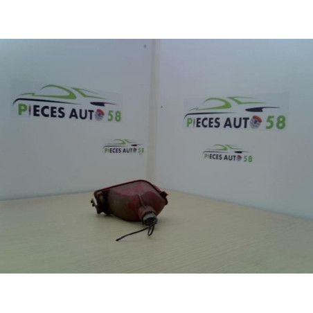 Feu de pare choc arriere gauche CITROEN 1.6 HDI 110 16V d’occasion