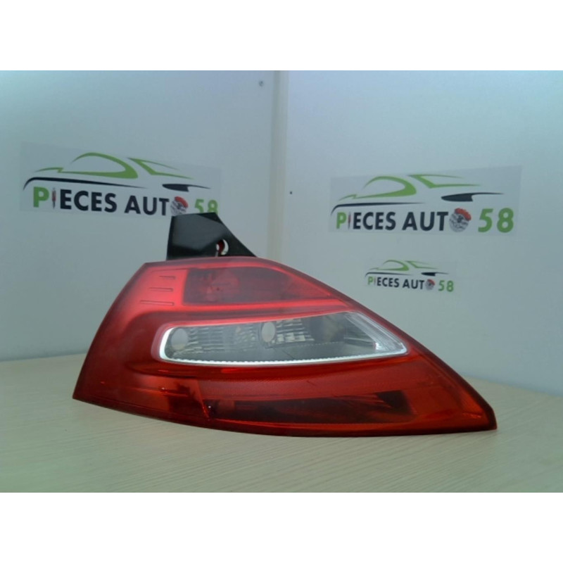 Feu arriere principal gauche (feux) RENAULT MEGANE 2 PHASE 2 d’occasion