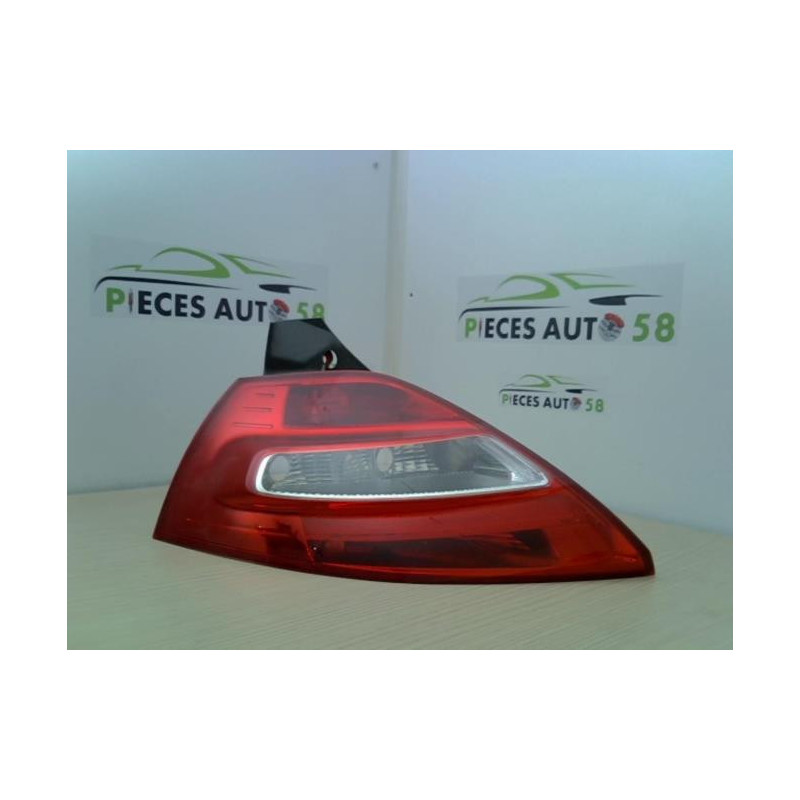 Feu arriere principal gauche (feux) RENAULT MEGANE 2 PHASE 2 d’occasion
