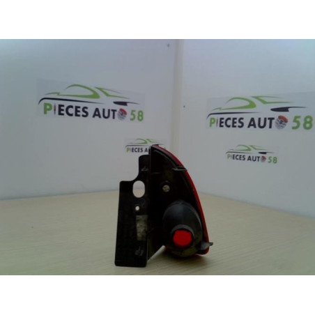 Anti brouillard arriere droit RENAULT ESPACE 4 PHASE 1 d’occasion