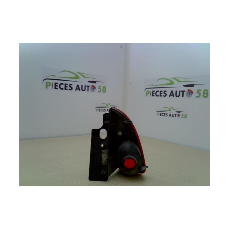 Anti brouillard arriere droit RENAULT ESPACE 4 PHASE 1 d’occasion