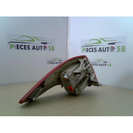 Feu arriere principal droit (feux) CITROEN 1.6 HDI 110 16V d’occasion