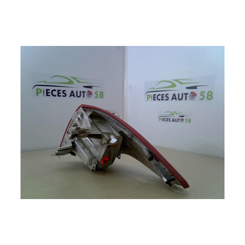 Feu arriere principal gauche (feux) CITROEN 1.6 HDI 110 16V d’occasion