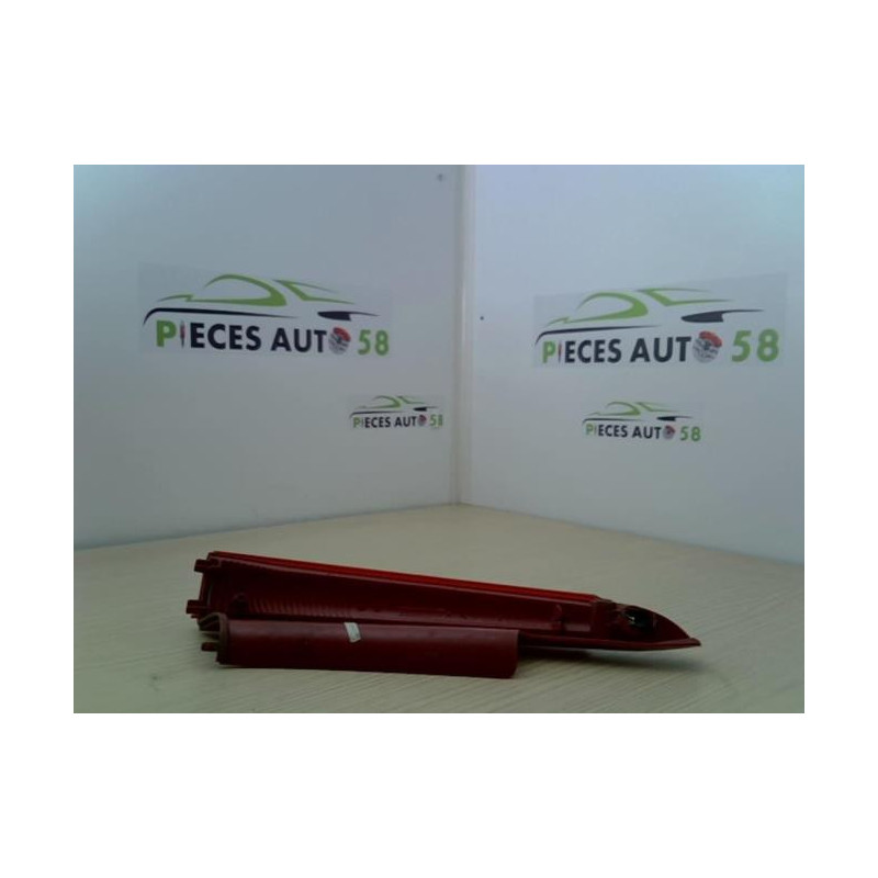 Feu factice arriere droit CITROEN C4 1 PHASE 1 d’occasion