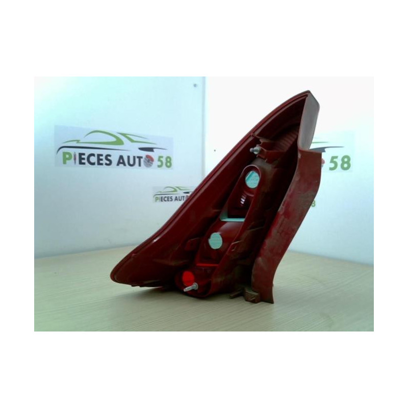 Feu arriere principal droit (feux) CITROEN C4 1 PHASE 1 COUPE d’occasion