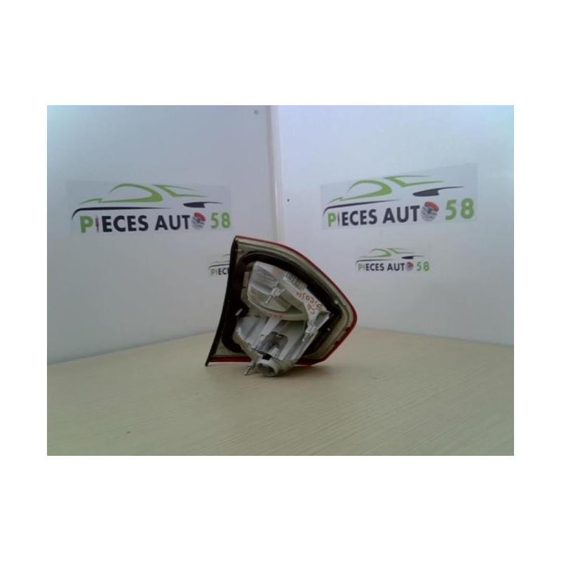 Feu arriere secondaire gauche (feux) CITROEN C4 PICASSO 1 d’occasion