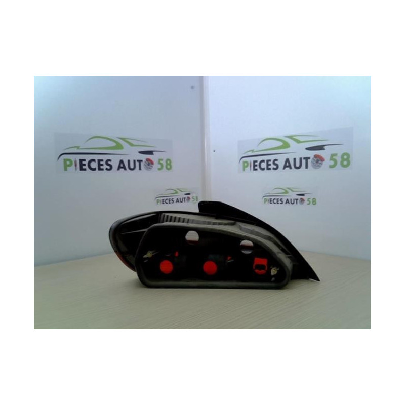 Feu arriere principal droit (feux) PEUGEOT 406 PHASE 1 d’occasion