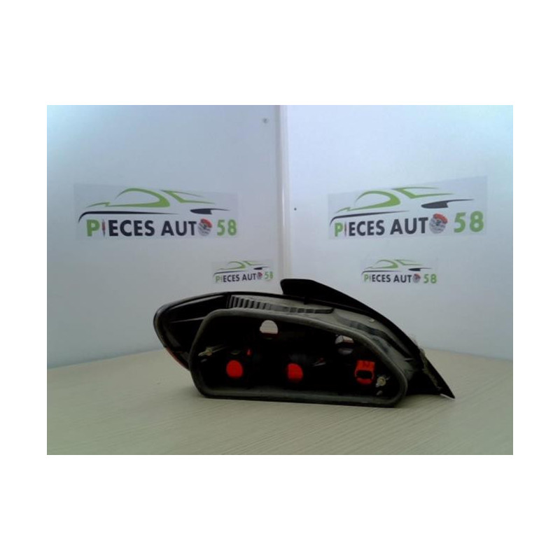 Feu arriere principal droit (feux) PEUGEOT 406 PHASE 1 d’occasion