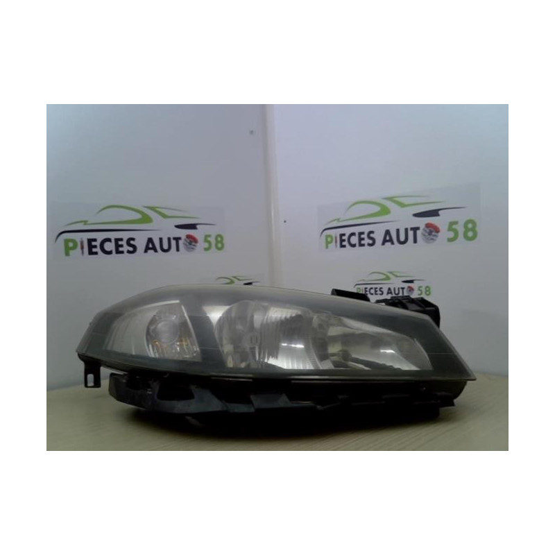 Optique avant principal droit (feux)(phare) RENAULT LAGUNA 2 PHASE 2 d’occasion
