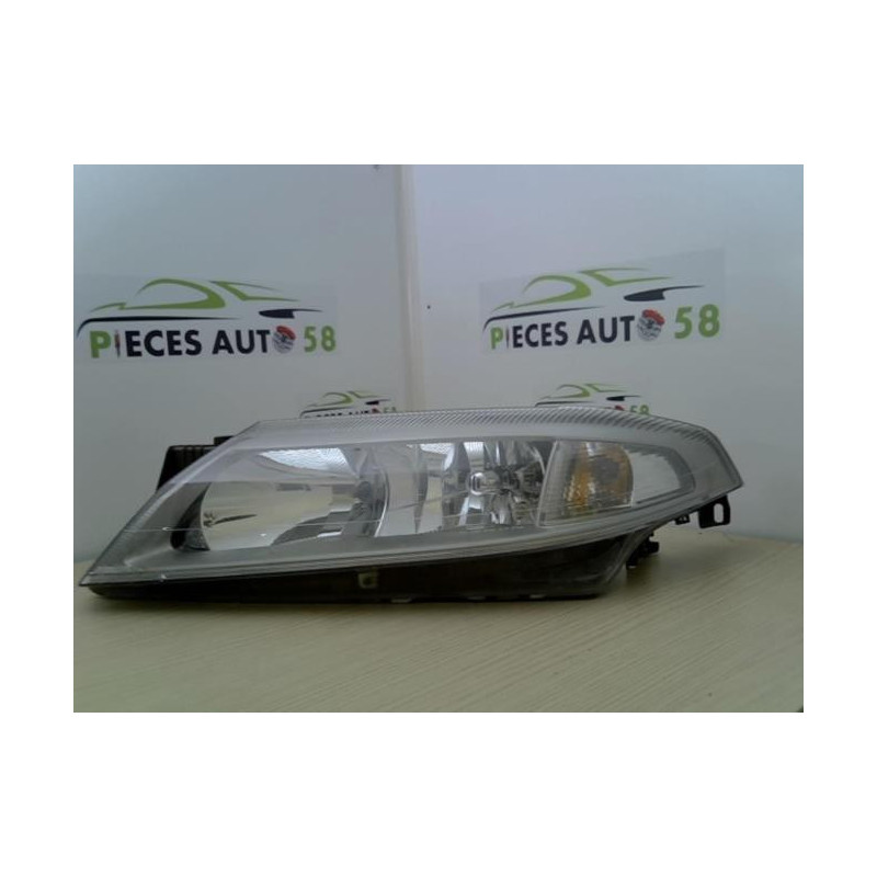 Optique avant principal gauche (feux)(phare) RENAULT LAGUNA 2 PHASE 1 d’occasion
