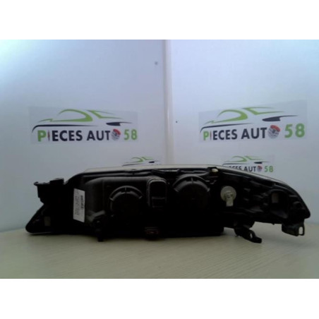 Optique avant principal droit (feux)(phare) RENAULT LAGUNA 2 PHASE 1 d’occasion