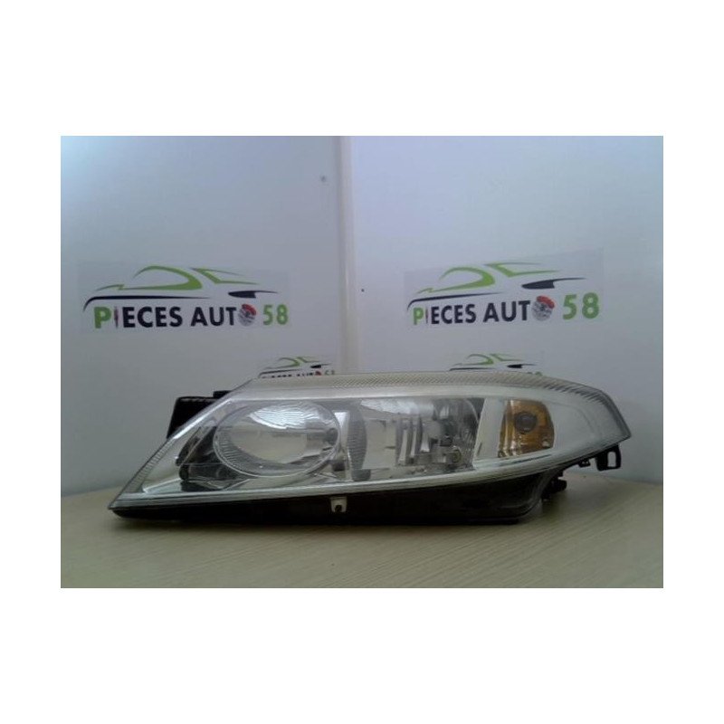Optique avant principal gauche (feux)(phare) RENAULT LAGUNA 2 PHASE 1 d’occasion