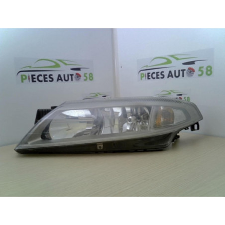 Optique avant principal gauche (feux)(phare) RENAULT LAGUNA 2 PHASE 1 d’occasion