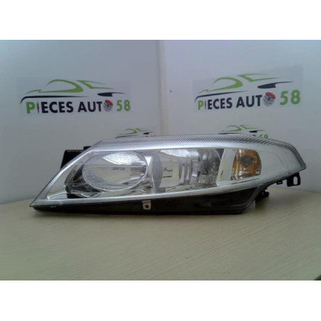 Optique avant principal gauche (feux)(phare) RENAULT LAGUNA 2 PHASE 1 d’occasion