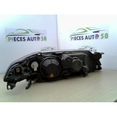 Optique avant principal gauche (feux)(phare) RENAULT LAGUNA 2 PHASE 1 d’occasion