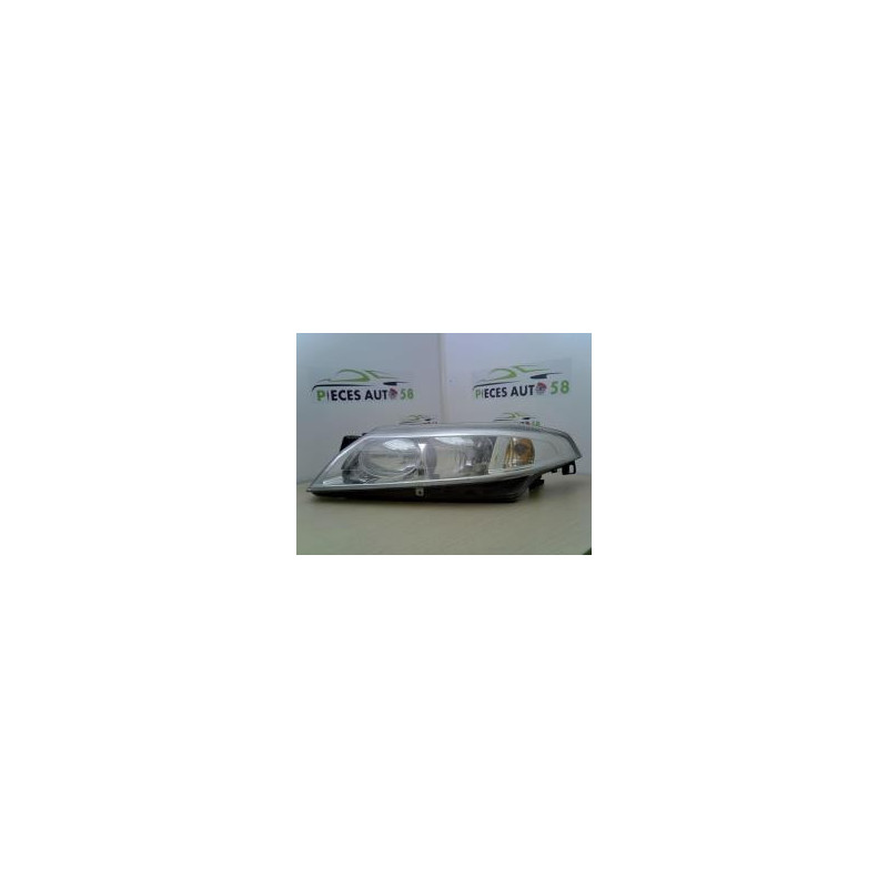 Optique avant principal gauche (feux)(phare) RENAULT LAGUNA 2 PHASE 1 d’occasion