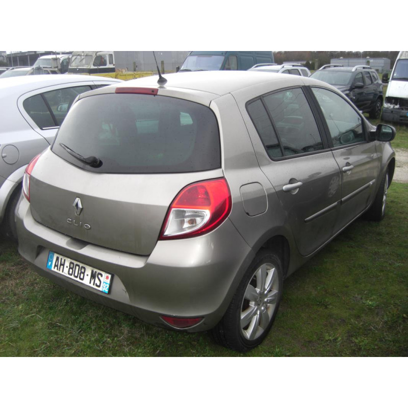 Feu arriere principal droit (feux) RENAULT CLIO 3 PHASE 2 d’occasion