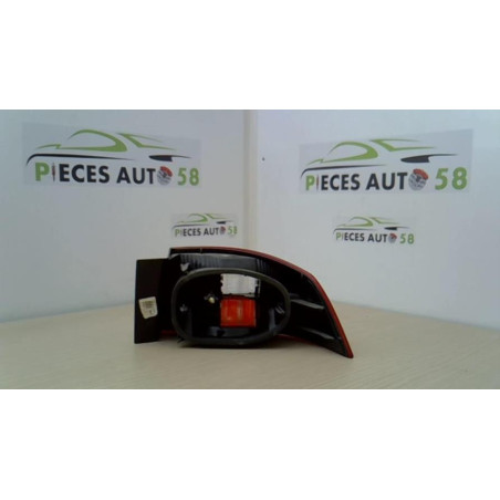 Feu arriere principal gauche (feux) RENAULT LAGUNA 2 PHASE 1 d’occasion