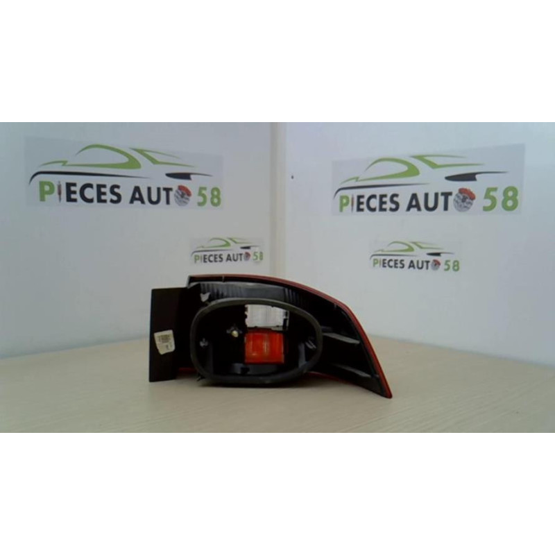 Feu arriere principal gauche (feux) RENAULT LAGUNA 2 PHASE 1 d’occasion