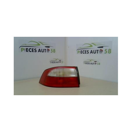 Feu arriere principal gauche (feux) RENAULT LAGUNA 2 PHASE 1 d’occasion