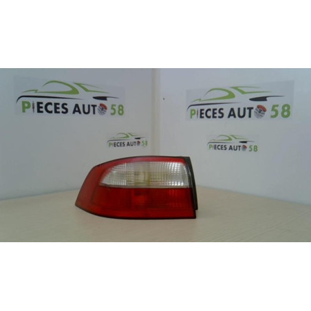 Feu arriere principal gauche (feux) RENAULT LAGUNA 2 PHASE 1 d’occasion